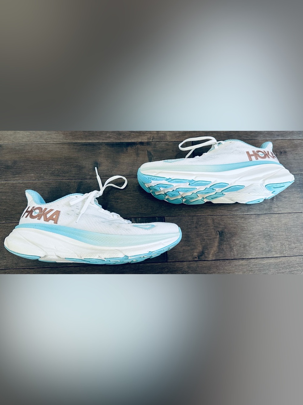 Hoka Women's Sz 9B Frost/ Rose Gold Clifton 9 Running Shoes